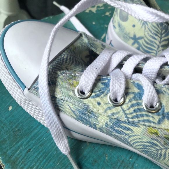 3 for &15/ Airwalk shoes Tropical print sz8.5 - Picture 5 of 7